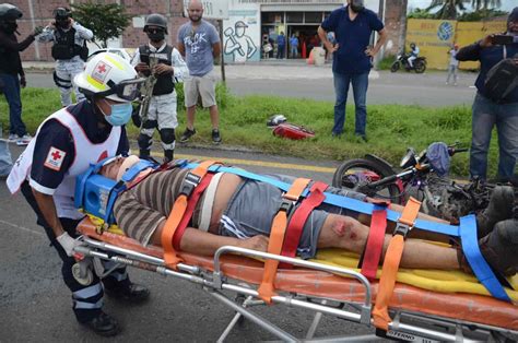 Motociclista Resulta Lesionado Tras Ser Impactado Por Veh Culo En Veracruz