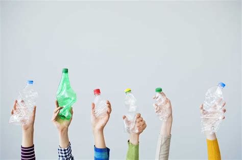 5 Marcas Que Han Lanzado Botellas De Plástico Recicladas Reciclables