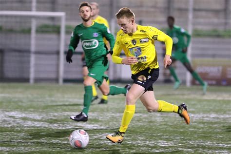 Football Buts En Pr Paration Avec L Asptt Caen Douard Ozanne Est