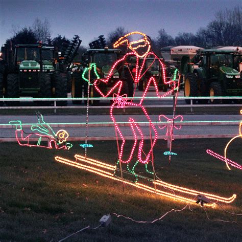 Reynolds John Deere Fishers Indiana Christmas Lights Shelly Lighting