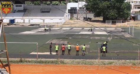 Infrastructures Le Stade Rabemananjara De Mahajanga Ferme Pendant Six