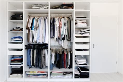 How To Create A Multifunctional Master Bedroom Closet