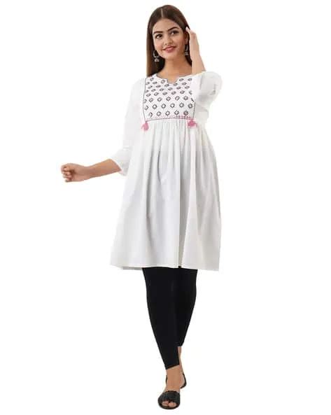 independence day white color kurti savatatarata thavasa  pahana ya karataya