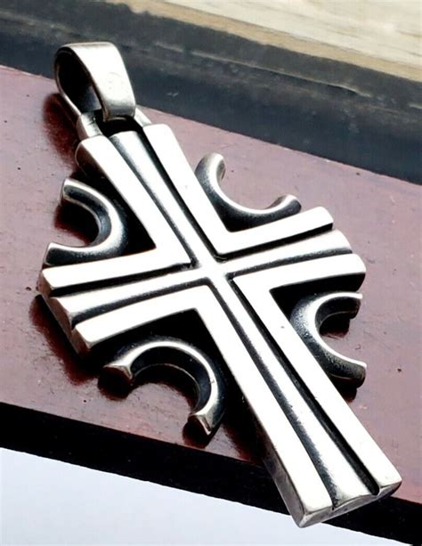 Retired James Avery Large Thick Cross Pendant Sterlin Gem