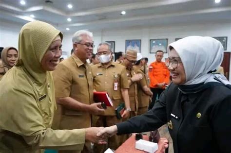 Indah Wahyuni Resmi Pj Bupati Lumajang Gempur News