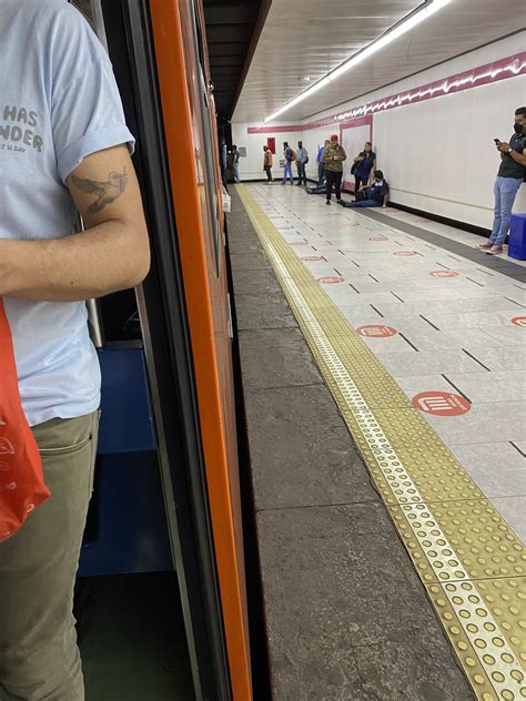 Mujer se arrojó a las vías del Metro y muere Noticias