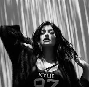 Kylie Jenner Nude Pictures Hitting The Web After 18th Birthday Kris
