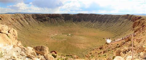 Experience Arizona: Barringer Crater aka Meteor Crater