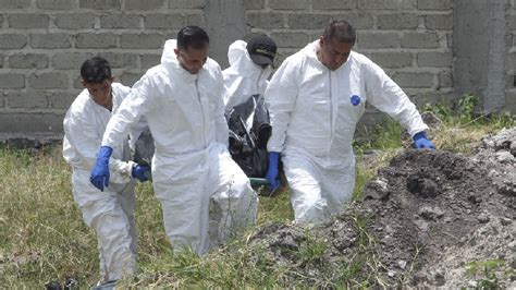 Descubren Fosa Con Ocho Cad Veres Cerca De Aeropuerto De Guadalajara