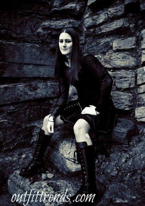 How To Dress Goth 12 Cute Gothic Styles Outfits Ideas