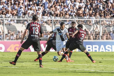 Acertar o pé Fabiano Soares cobra mais tranquilidade ao Atlético PR em