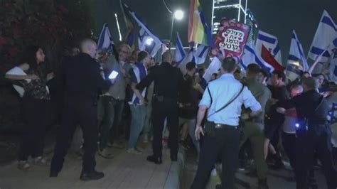 Manifestantes Cortam Autoestrada Em Nova Noite De Protestos Em Israel