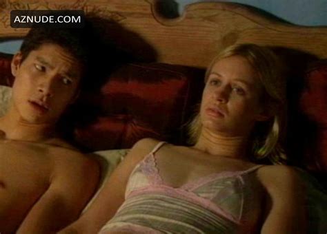 EMILY BROOKE HANDS Nude AZNude