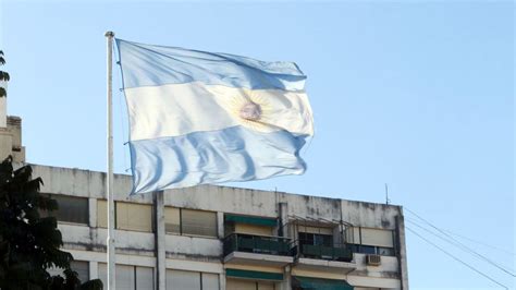 La Bandera Argentina Y Sus Cambios A Lo Largo De La Historia