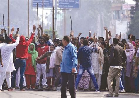 Haryana burns as Jat caste violence flares - Gulf Times