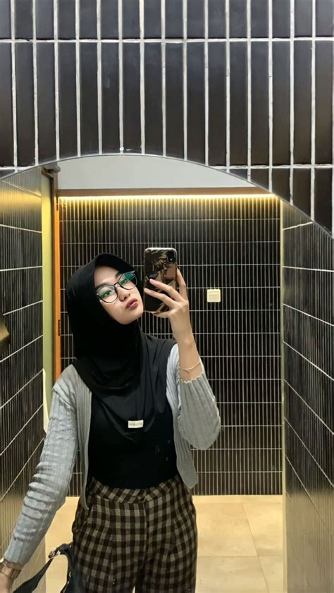 Pin Oleh Yeeesss Di Outfit Casual Hijab Outfit Gaya Model Pakaian