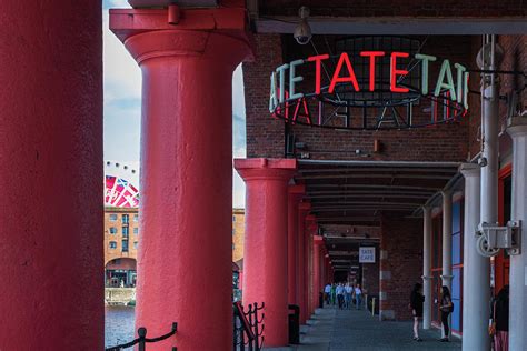 Tate Liverpool Art Gallery Entrance Photograph by Iordanis Pallikaras