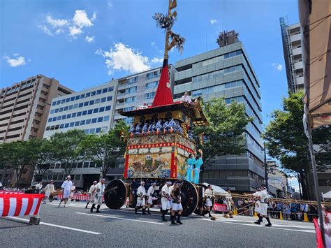 【京都市】2023祇園祭前祭で宵山の鉾町を歩く 月鉾 函谷鉾 鶏鉾 号外net 京都市