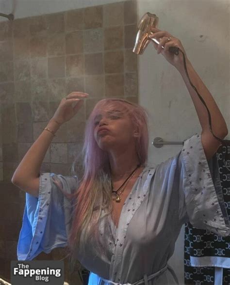 Sab Zada Pasabist Nude Sexy Collection 64 Photos TheFappening