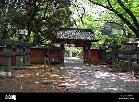 Toshogu Shrine Ueno Park Tokyo Japan Stock Photo Alamy