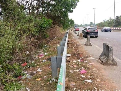 Tegur Puak Kereta Plat D Buang Sampah Tepi Jalan Lelaki Pahang