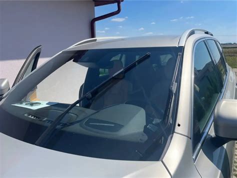 Замена щеток стеклоочистителя или дворников — Volvo XC90 (2G), 2 л ...