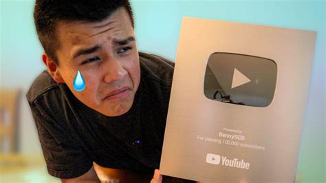 KID CRIES OVER 100 000 SUBSCRIBER SILVER PLAY BUTTON YouTube