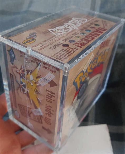 Pokemon Wotc Fossil Booster Box Sealed Mint With Hard Acrylic Case Ebay