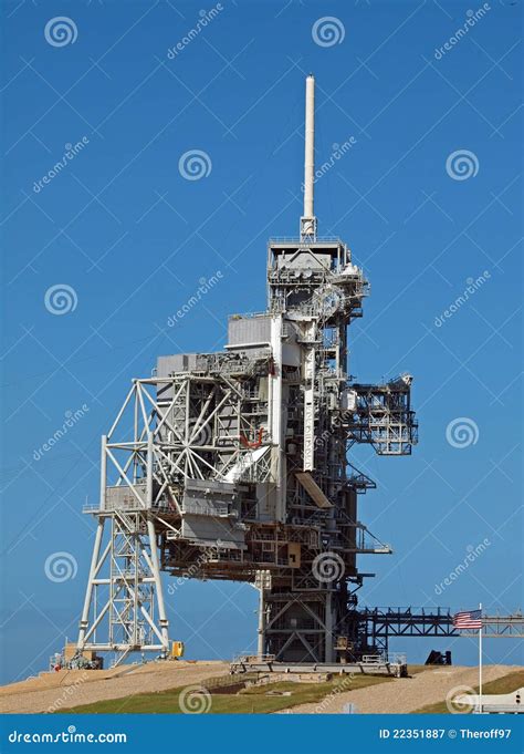 Space Shuttle Launch Pad editorial photography. Image of canaveral ...