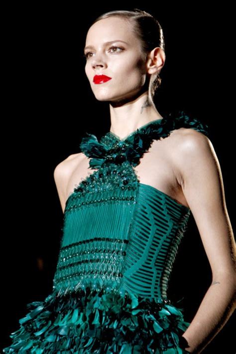 New Gucci Green Feather Dress At 1stdibs Emerald Green Feather Dress