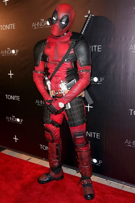 The Best Celebrity Halloween Costumes of 2016 Photos | GQ