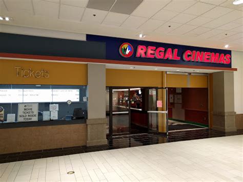 Movie Theater «Regal Cinemas Aviation Mall 7», reviews and photos, 578 ...