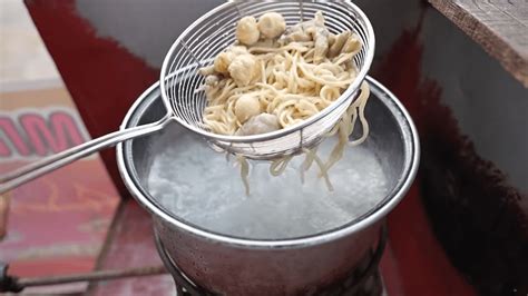 Mie Yamin Setan Ceban Dengan Sambal Rahasia Khas Garut Hobby Makan