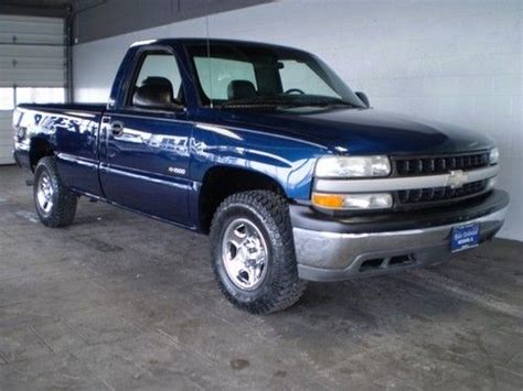 Sell Used 2002 Chevy Silverado 1500 Reg Cab 4wd 53l 160k Nice In