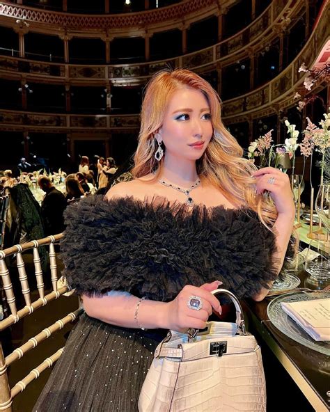 Ayuさんのインスタグラム写真 Ayuinstagram「💛🖤fendi🖤💛 Gala Dinner🍽🥂 イタリアで行われた