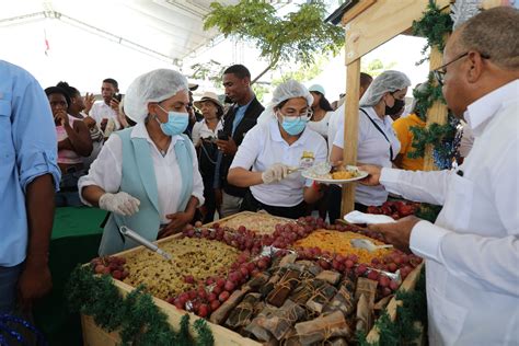 Presidente Anuncia Entrega De Millones De Raciones Alimenticias