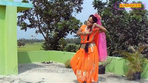 Mor Ghumo Ghore Ele Manohar Anuradha Paudwal Nazrul Geeti Dance