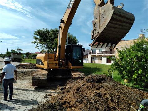 Obras Da Rede De Esgoto Chegam Na Rua Manaus Em S O Francisco Do Sul