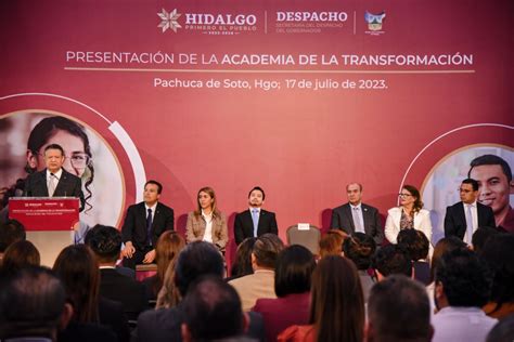 Presenta Menchaca Salazar la Academia de la Transformación Nueva