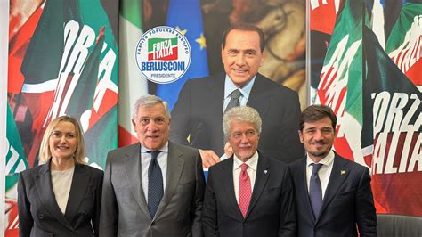 Ghinelli Candidato Europee 2024 Sindaco Di Arezzo Con Centristi