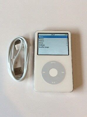 Apple IPod Video Classic 5th Generation White 30 GB W New Battery