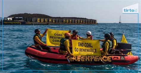 Kapal Tongkang Jadi Momok Bagi Terumbu Karang Di Pulau Karimunjawa