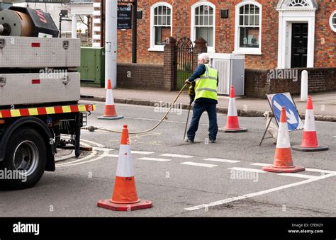 Traffic Man Dig Stock Photos And Traffic Man Dig Stock Images Alamy