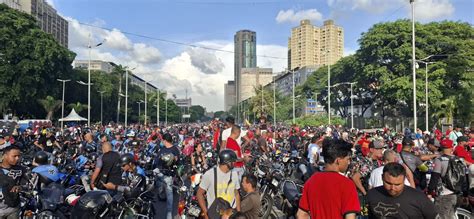 Maduro Encabeza Marcha En Caracas En Inicio De Campa A Electoral