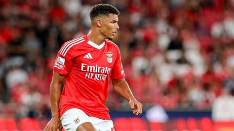 Bah disponível para o Benfica Porto Condição física do lateral das