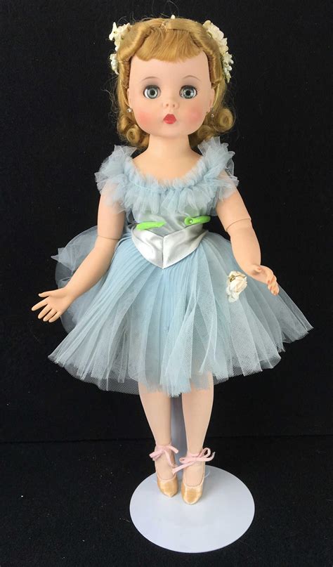 Lot Madame Alexander Ballerina Doll With Stand