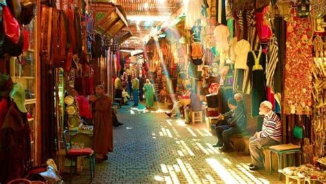 Les Souks Traditionnels Explorer Au Maroc