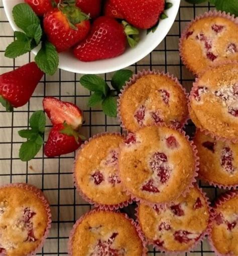 Muffin Albumi Fragole E Cocco Ricetta Carla Cheffa