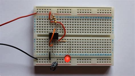 Flashing L E D Using 555 Timer 3 Steps