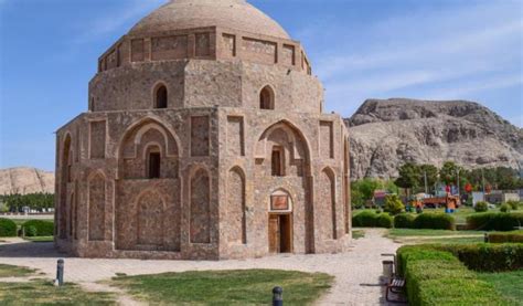 visiting  mysterious city  kerman kerman iran